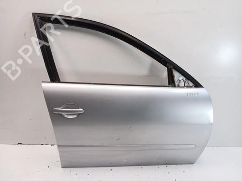 Used Right front door Right front door 37492601 37492601