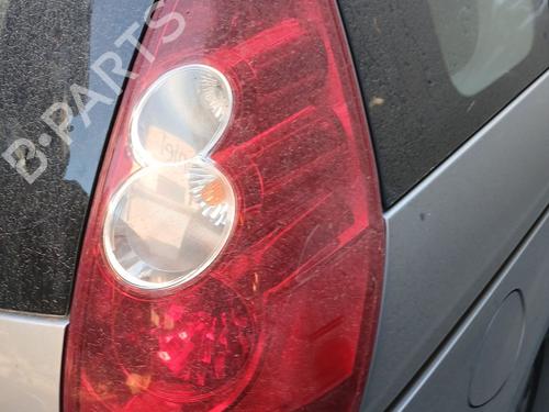 Achterlicht rechts MAZDA 5 (CR) 2.0 CD (CR19) (143 hp) 31129894
