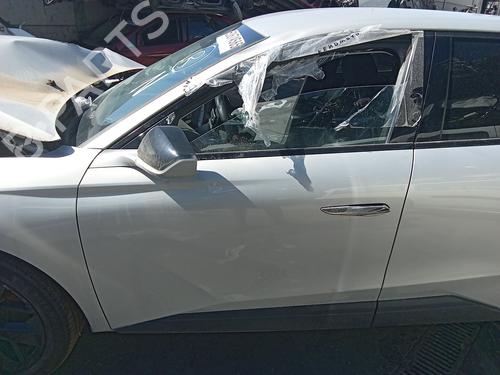 Used Left front door Left front door 39146702 39146702