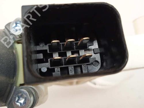 Right front window motor MERCEDES-BENZ CLA Coupe (C117) CLA 220 CDI / d (117.303) | BP2373871E20 