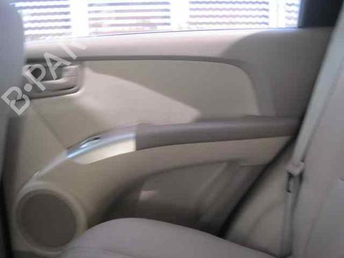 Left front steering knuckle KIA SPORTAGE II (JE_, KM_) 2.0 i 16V | BP2363044M25 