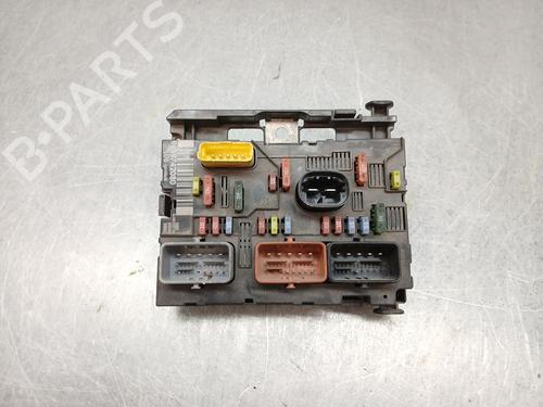 Sikringsdose PEUGEOT 307 (3A/C) 1.6 HDi (90 hp) 30744811