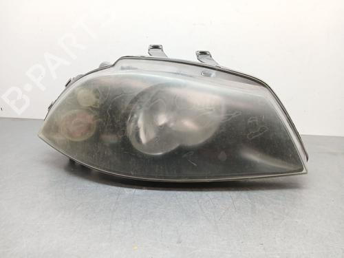 Used Right headlight SEAT IBIZA III (6L1) 1.4 16V (75 hp) 30642464