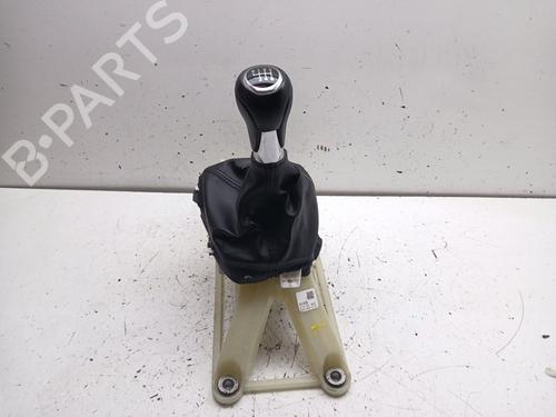 gear-lever-mazda-6-estate-gj-gl-2012-34399159 main image