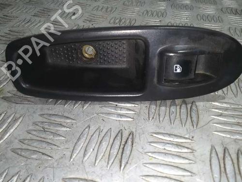 Used Right rear window switch FIAT 500L (351_, 352_) [2012-2025]  16701315