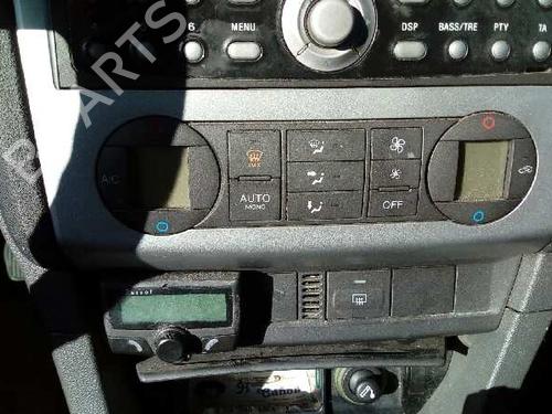 Faro izquierdo FORD FOCUS II (DA_, HCP, DP) 2.0 TDCi | BP2672468C28 