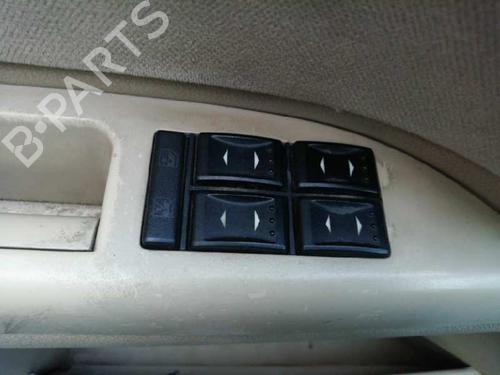 Used Left front window switch FORD MONDEO III (B5Y) 2.0 TDCi (130 hp) 32340203