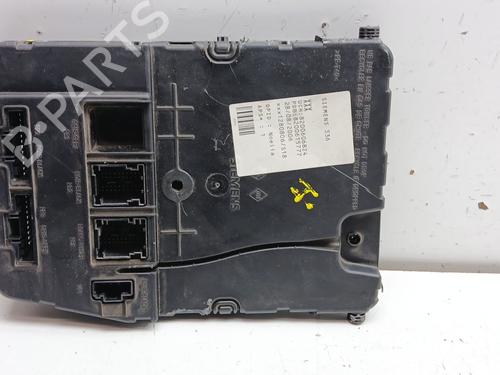 fuse-box-renault-megane-ii-bm01_-cm01_-2001-2002-2003-2004-2005-2006-2007-2008-2009-2010-2011-2012-32299287 main image