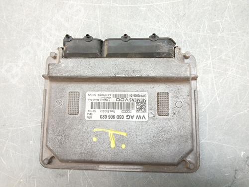 Calculateur moteur (ecu) VW POLO IV (9N_, 9A_) 1.2 (60 hp) 28621518