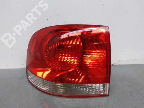 Used Left taillight VW TOUAREG (7LA, 7L6, 7L7) 2.5 R5 TDI (174 hp) 11765734