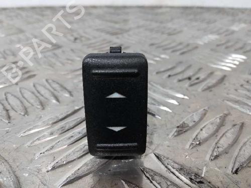 Interrupteur de vitre avant droite FORD FOCUS C-MAX (DM2) 1.6 TDCi (109 hp) 7671597