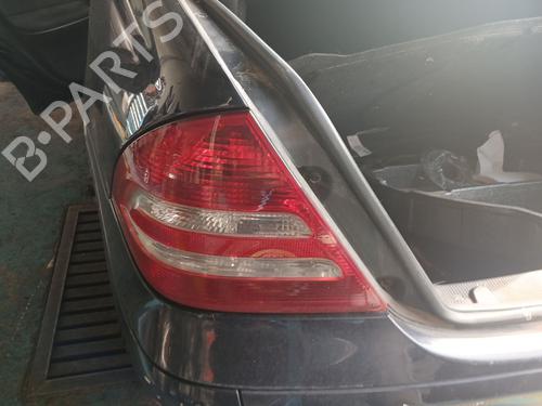 Venstre baglygte MERCEDES-BENZ C-CLASS (W203) C 180 Kompressor (203.046) (143 hp) 29537768