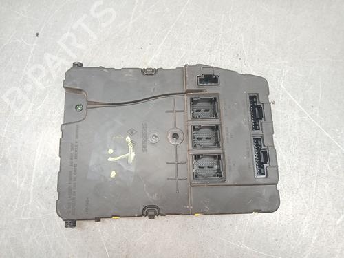 Boîte à Fusibles RENAULT SCÉNIC II (JM0/1_) 1.9 dCi (JM14) (131 hp) 29747876