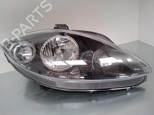 Used Right headlight SEAT LEON (1P1) [2005-2013]  24397127