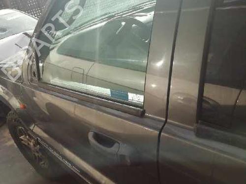 Used Left front door JEEP GRAND CHEROKEE II (WJ, WG) 2.7 CRD 4x4 (163 hp) 11030044