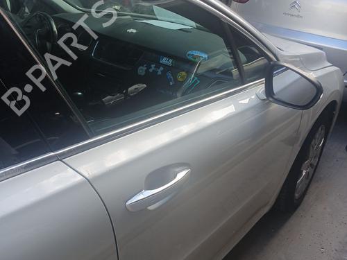 right-front-door-peugeot-508-i-8d_-2010-2011-2012-2013-2014-2015-2016-2017-2018-31975470 main image