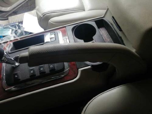 Parkbremsarm/handtak JEEP COMMANDER (XK, XH) 3.0 CRD 4x4 (218 hp) 18024269