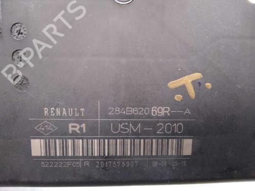 Fuse box RENAULT MEGANE III Hatchback (BZ0/1_, B3_)  | BP17068802E1 