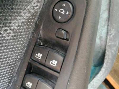 Left front window switch BMW 1 (F40) 116 i (109 hp) ESPEJOS | NO | ABATIBLES | DE | 4