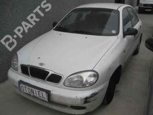 DAEWOO LANOS (KLAT)  1.5  209882