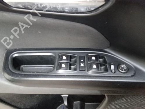 Mando elevalunas delantero izquierdo Mando elevalunas delantero izquierdo FIAT TIPO Estate (356_, 357_) 1.4 LPG (356WXF1B) (120 hp) 37487321 37487321