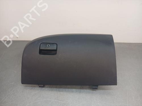 Used Glove box Glove box 17428929 17428929