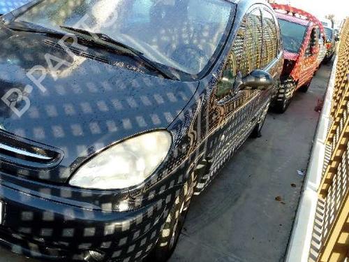 Left headlight CITROËN XSARA PICASSO (N68) 2.0 HDi | BP2542720C28 