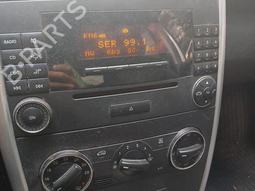 Used Radio MERCEDES-BENZ B-CLASS Sports Tourer (W245) B 180 CDI (245.207) (109 hp) 29187059