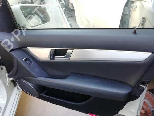 Portier bekleding recht voor MERCEDES-BENZ C-CLASS (W204) C 200 CDI (204.001) (136 hp) 17515502