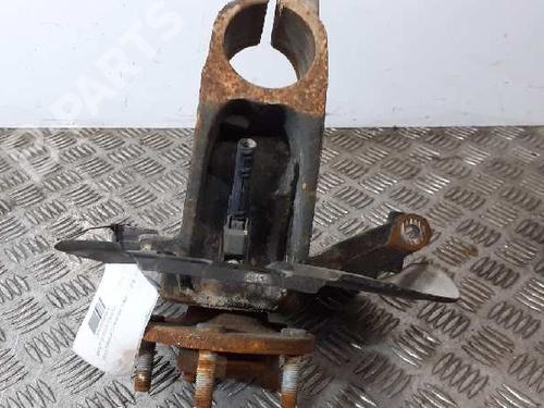 Left front steering knuckle VOLVO C70 II Convertible (542) 2.4 | BP11181705M25 