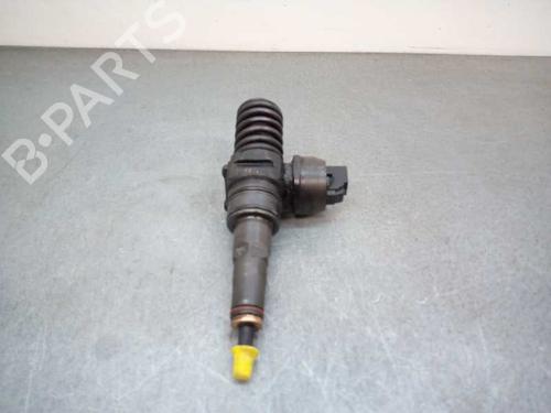 Used Injector VW TOUAREG (7LA, 7L6, 7L7) 2.5 R5 TDI (174 hp) 18236403