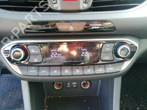 Used Climate control HYUNDAI i30 (PDE, PD, PDEN) [2016-2025]  18409248