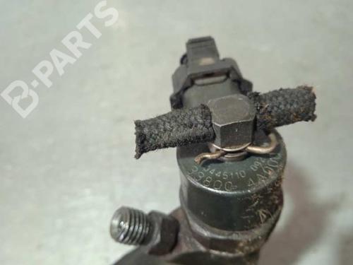 Used Injector HYUNDAI H-1 / STAREX Bus (A1) 2.5 CRDi (140 hp) 7969195