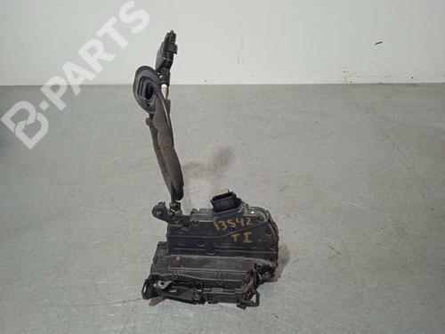 Rear left lock RENAULT CAPTUR I (J5_, H5_) 1.5 dCi 110 (110 hp) 8205466