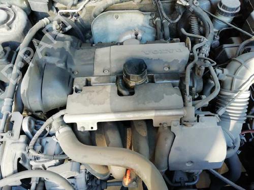 Motor VOLVO V40 Estate (645) [1995-2004]  16259751