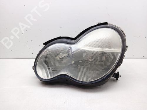 Used Left headlight MERCEDES-BENZ C-CLASS (W203) C 180 Kompressor (203.046) (143 hp) 26325924