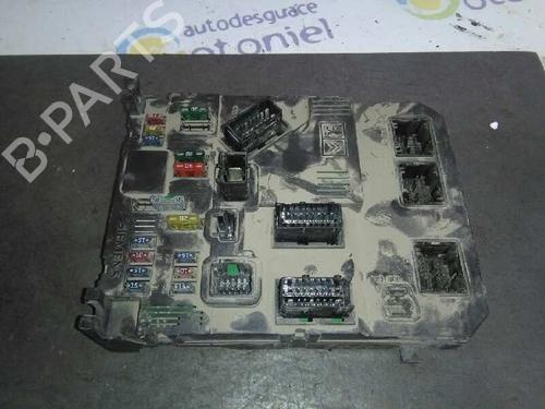 Used Fuse box CITROËN C3 I (FC_, FN_) 1.4 i (73 hp) 2381330