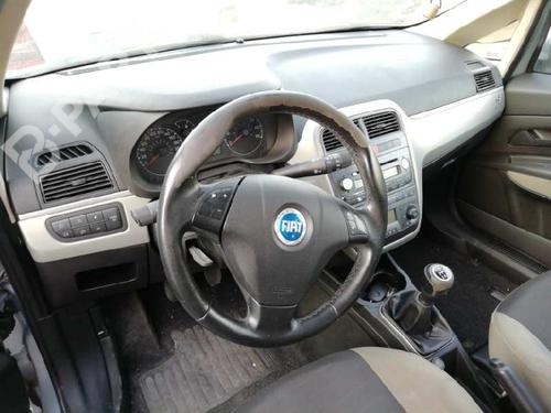 Fuse box FIAT GRANDE PUNTO (199_)  | BP6821882E1 