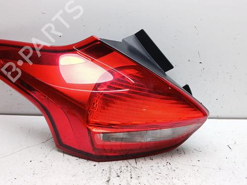 left-taillight-ford-focus-iii-2010-2011-2012-2013-2014-2015-2016-2017-2018-2019-2020-35756336 main image