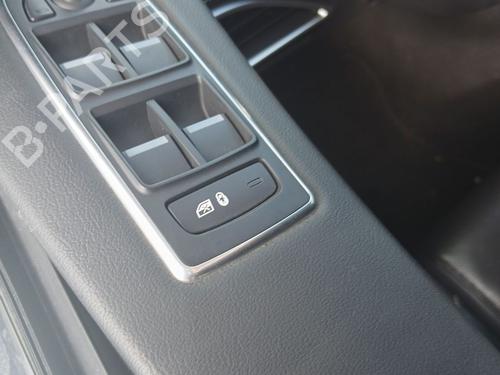 Used Left front window switch JAGUAR F-PACE (X761) [2015-2025]  29249493