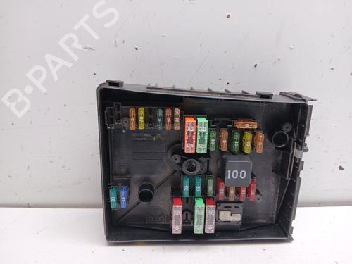 Used Fuse box Fuse box VW TOURAN (1T3) 2.0 TDI (140 hp) 33321414 33321414