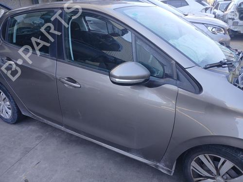 Right front door PEUGEOT 208 I (CA_, CC_) 1.2 VTI 82 | BP26281855C3