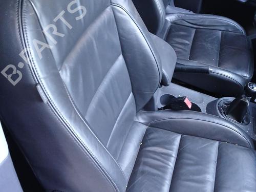 Siège avant droit VW TOURAN (1T3) 2.0 TDI (140 hp) 30570348