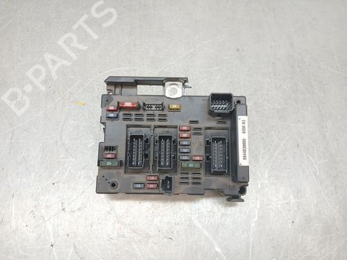Used Fuse box Fuse box PEUGEOT 307 (3A/C) 1.6 16V (109 hp) 34157582 34157582