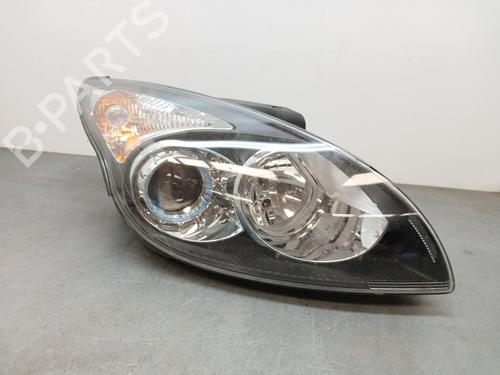Używane Lampa przednia prawa HYUNDAI i30 (FD) 1.4 (109 hp) 30169841