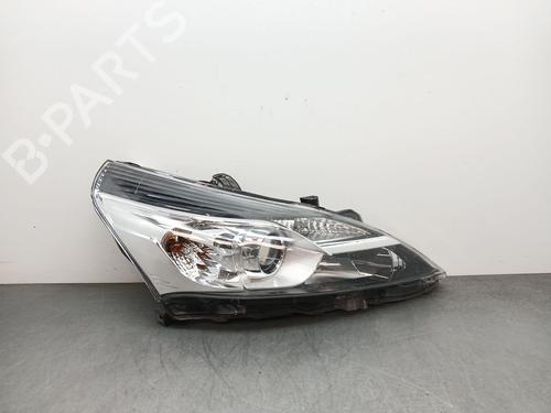 Used Right headlight TOYOTA VERSO (_R2_) 1.6 D4-D (WAR20_) (112 hp) 31949634