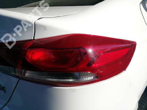 Right taillight HYUNDAI ELANTRA VI Saloon (AD, ADA) [2015-2024]  11968402