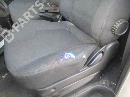 Left front fog light HYUNDAI H-1 / STAREX Bus (A1) 2.5 TCi | BP2382392C30  - Image 51