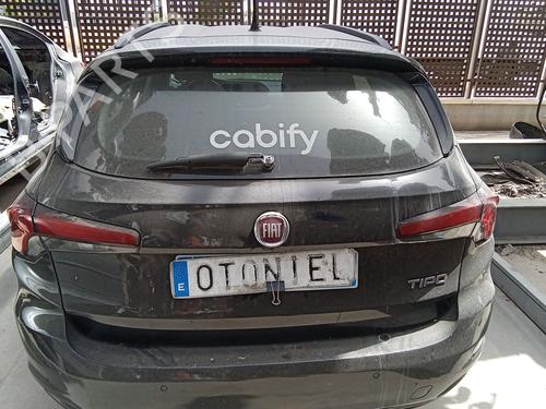 tailgate-fiat-tipo-estate-356_-357_-2016-37477704 main image