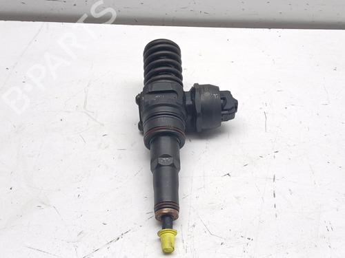 Injektor für VW PASSAT B5.5 (3B3) 1.9 TDI (130 hp) 31611581